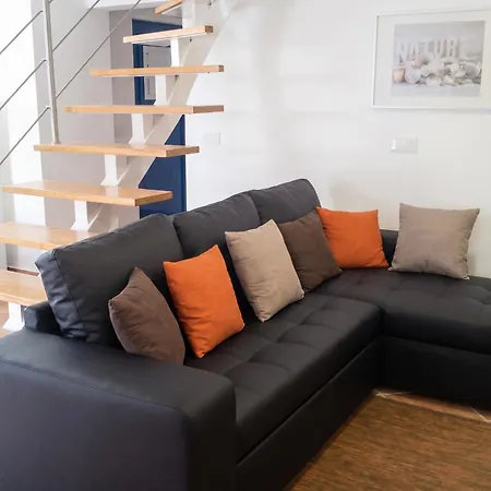 Ferienhaus Charming House In + View
